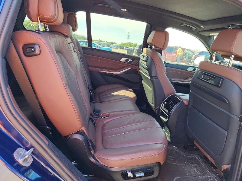 Photo 11 from auction – 2020 BMW X7 with VIN 5UXCW2C02L9D35619