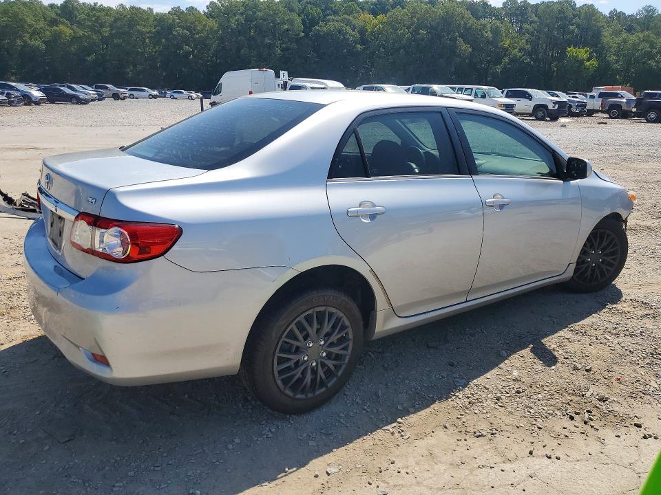 Photo 3 from auction – 2013 TOYOTA COROLLA with VIN 5YFBU4EE7DP178573