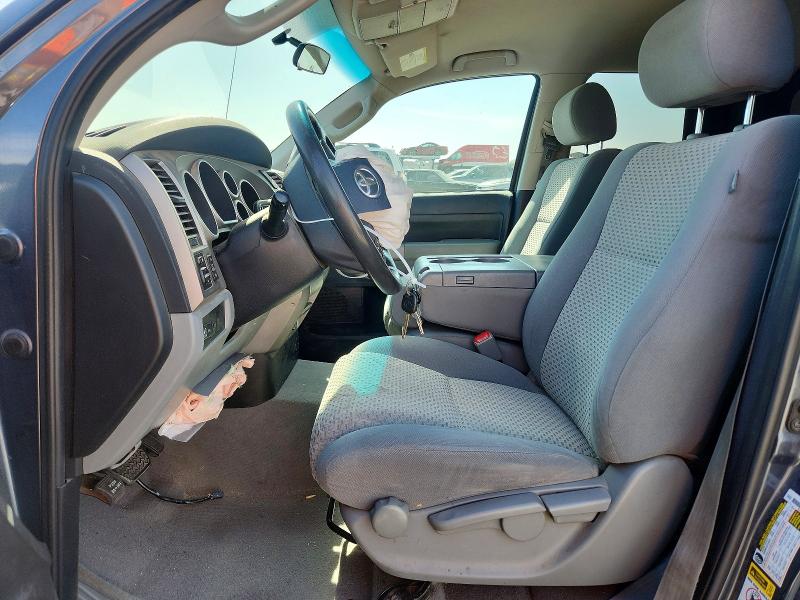 Photo 7 from auction – 2010 TOYOTA TUNDRA with VIN 5TFUM5F1XAX007002