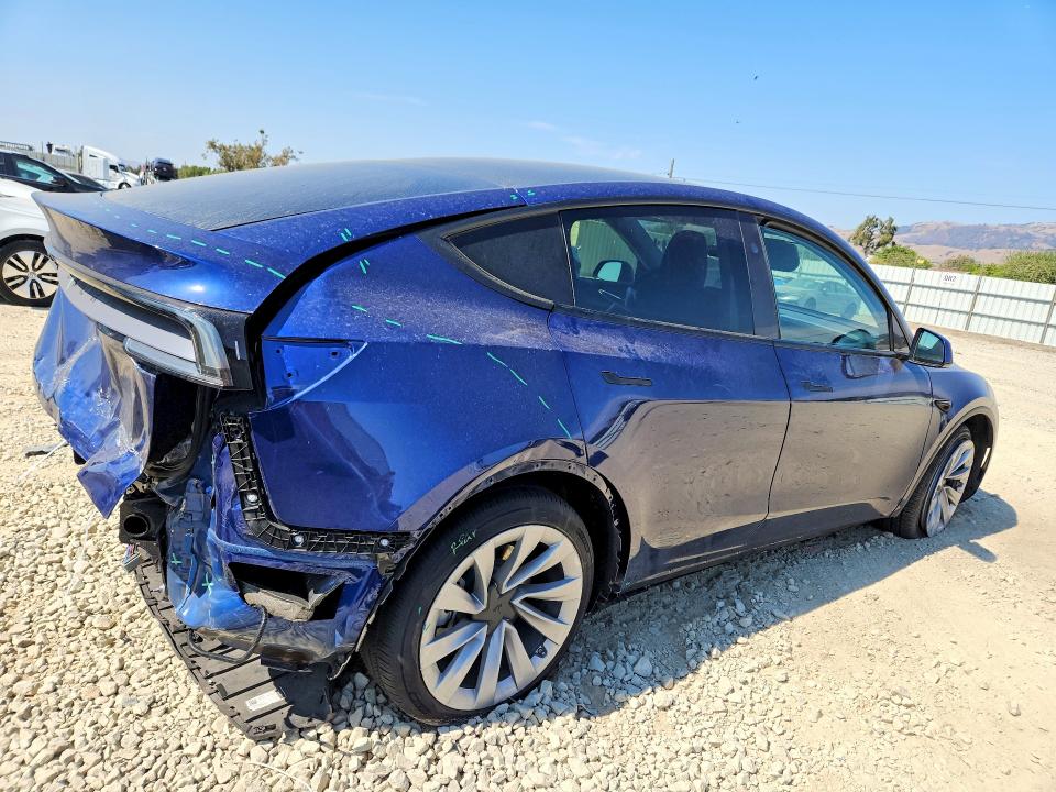 صورة رقم 3 من المزاد - 2026 TESLA MODEL Y مع VIN 7SAYGDEE8TF457528