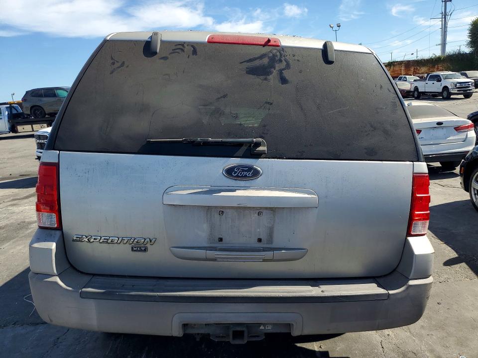 Photo 6 from auction – 2003 FORD EXPEDITION with VIN 1FMRU15W73LB78565