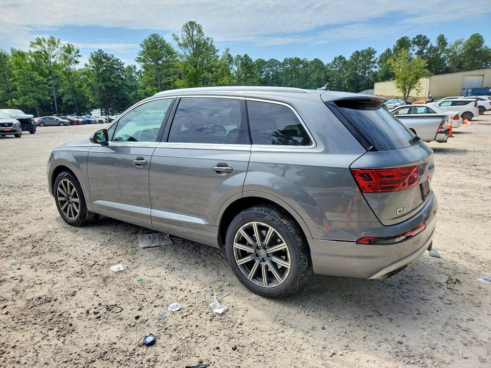 Photo 2 from auction – 2017 AUDI Q7 with VIN WA1LAAF79HD012179