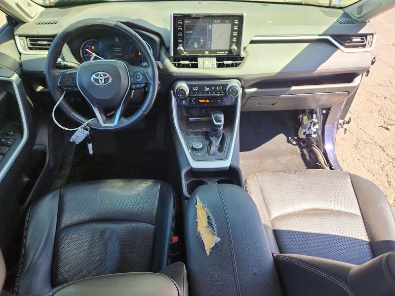 Photo 8 from auction – 2020 TOYOTA RAV4 with VIN JTMDWRFV9LD527989