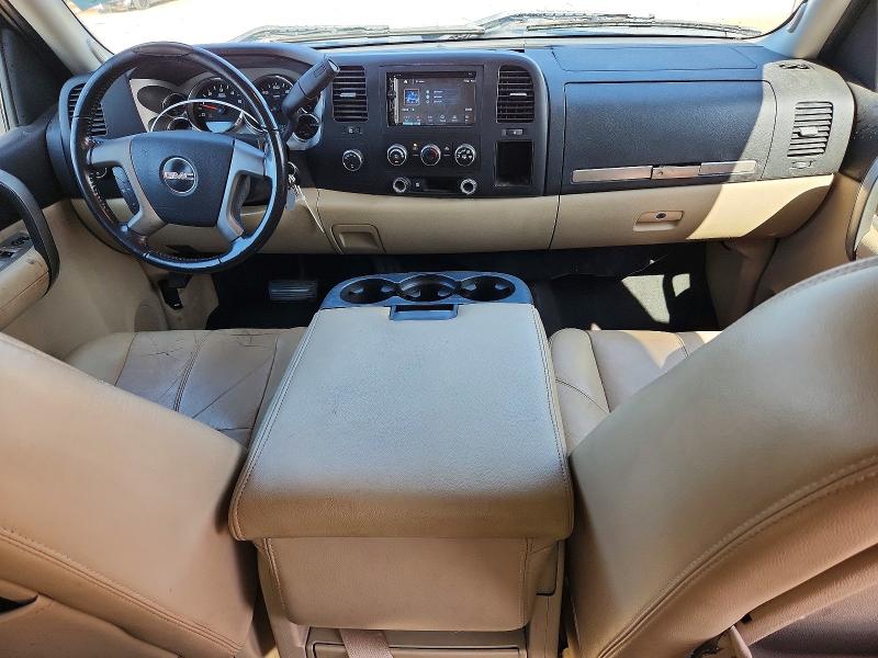 Photo 8 from auction – 2008 GMC SIERRA with VIN 2GTEK13M381193541