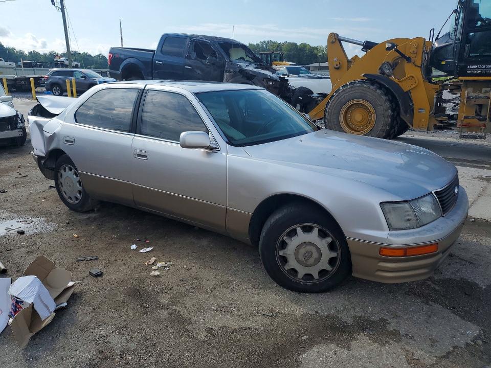 Zdjęcie 4 z aukcji – 1996 LEXUS LS z VIN JT8BH22F6T0052766