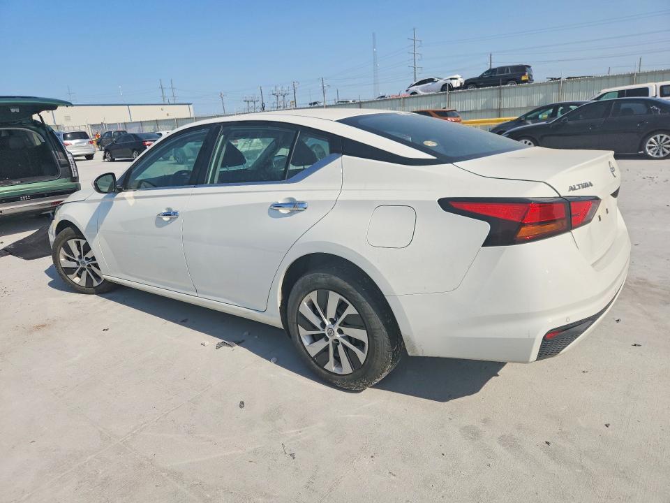 Photo 2 from auction – 2023 NISSAN ALTIMA with VIN 1N4BL4BV1PN383918