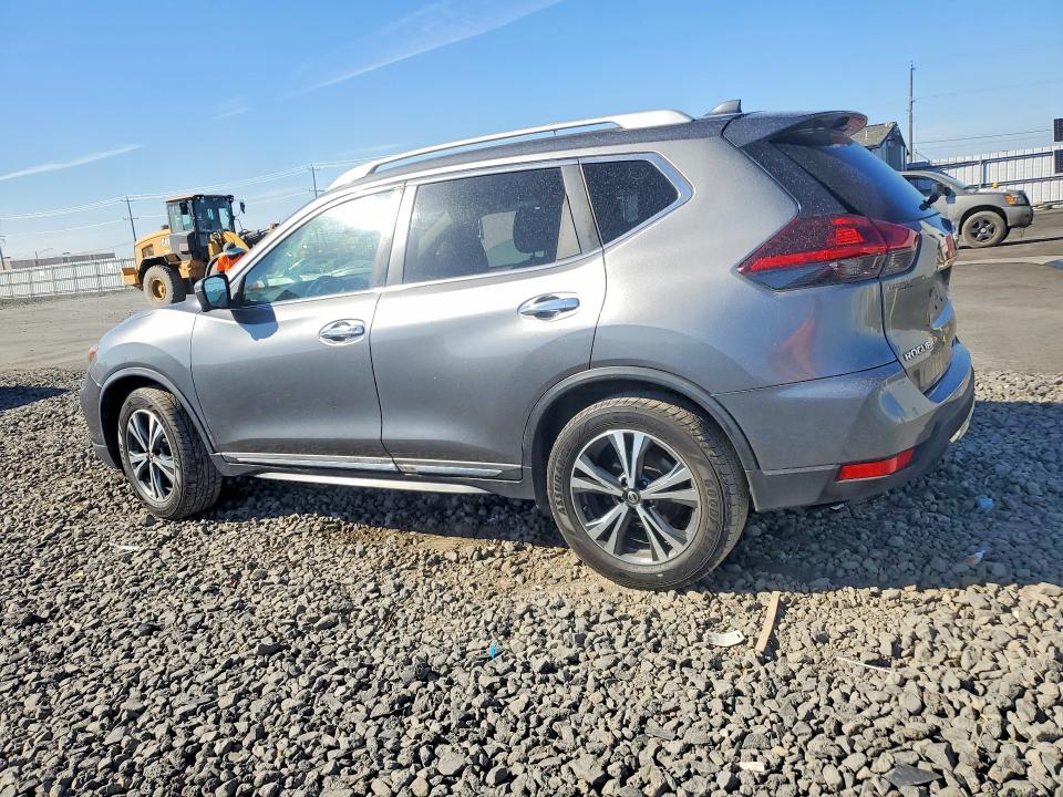 Photo 2 from auction – 2018 NISSAN ROGUE with VIN 5N1AT2MT4JC736561