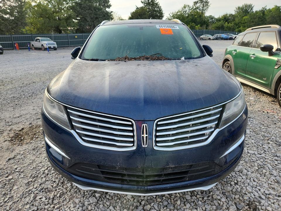 Photo 5 from auction – 2017 LINCOLN MKC with VIN 5LMCJ3C97HUL47277