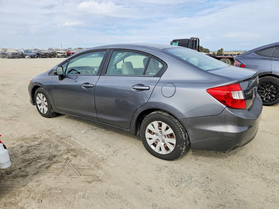 Снимка 2 от търг – 2012 HONDA CIVIC с VIN 19XFB2F59CE387291
