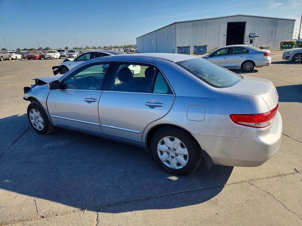 Photo 2 from auction – 2004 HONDA ACCORD with VIN JHMCM56434C026393