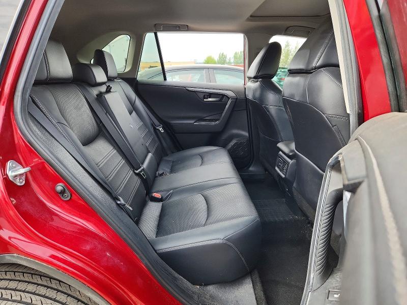 Photo 11 from auction – 2021 TOYOTA RAV4 with VIN 2T3D1RFV4MW174709