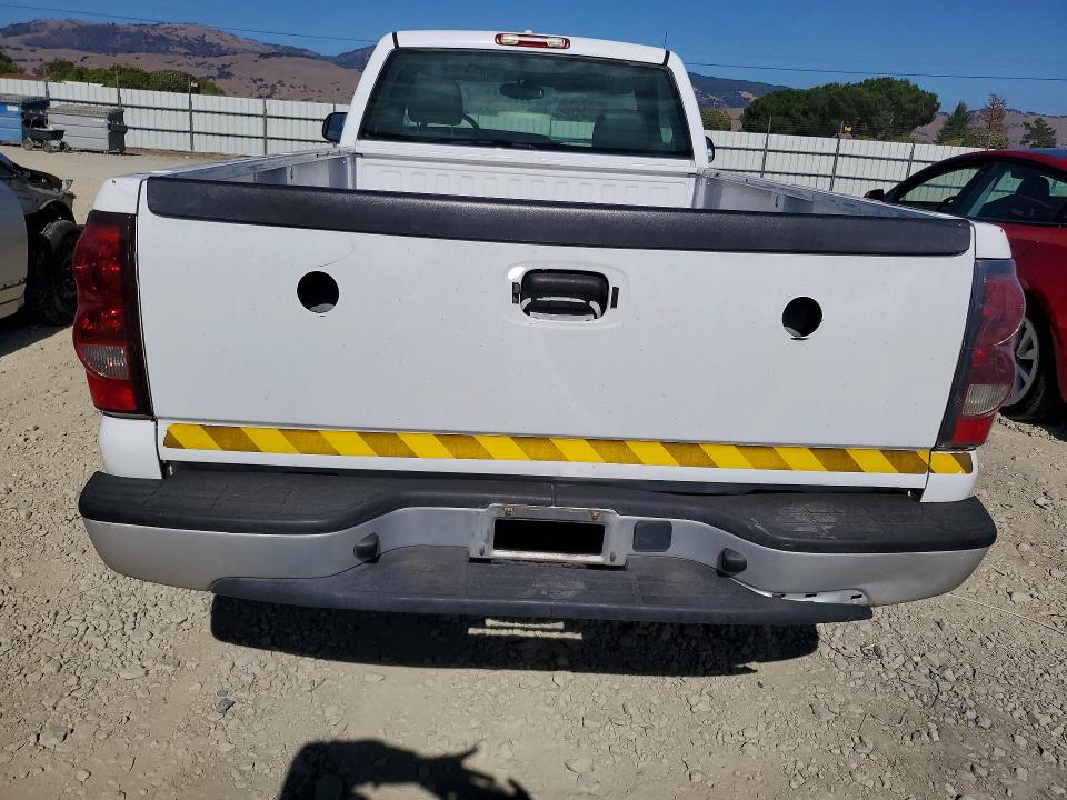 Photo 6 from auction – 2004 CHEVROLET SILVERADO with VIN 1GCEC14X14Z326949