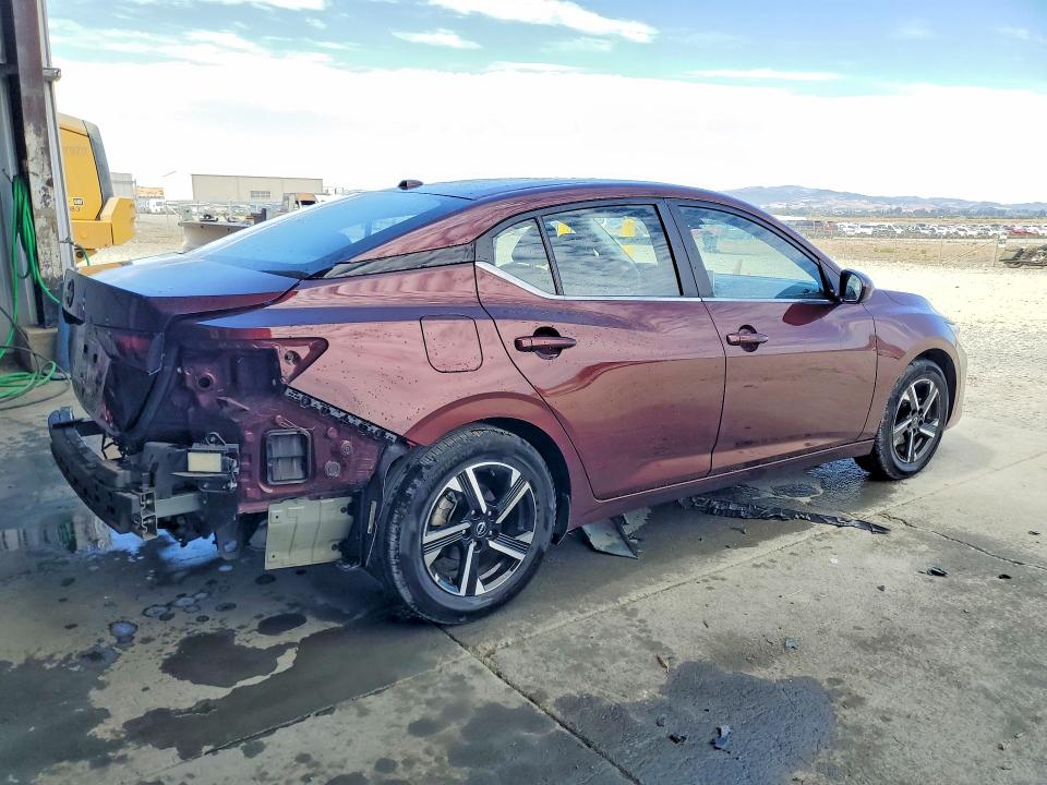 Photo 3 from auction – 2025 NISSAN SENTRA with VIN 3N1AB8CV2SY324485
