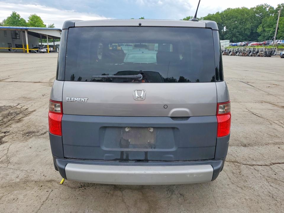 Photo 6 from auction – 2005 HONDA ELEMENT with VIN 5J6YH28685L015698