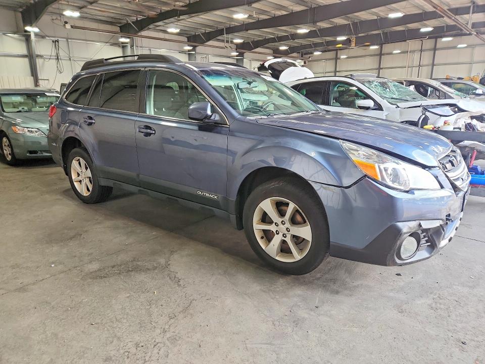 Photo 4 from auction – 2013 SUBARU OUTBACK with VIN 4S4BRCCC8D3307857