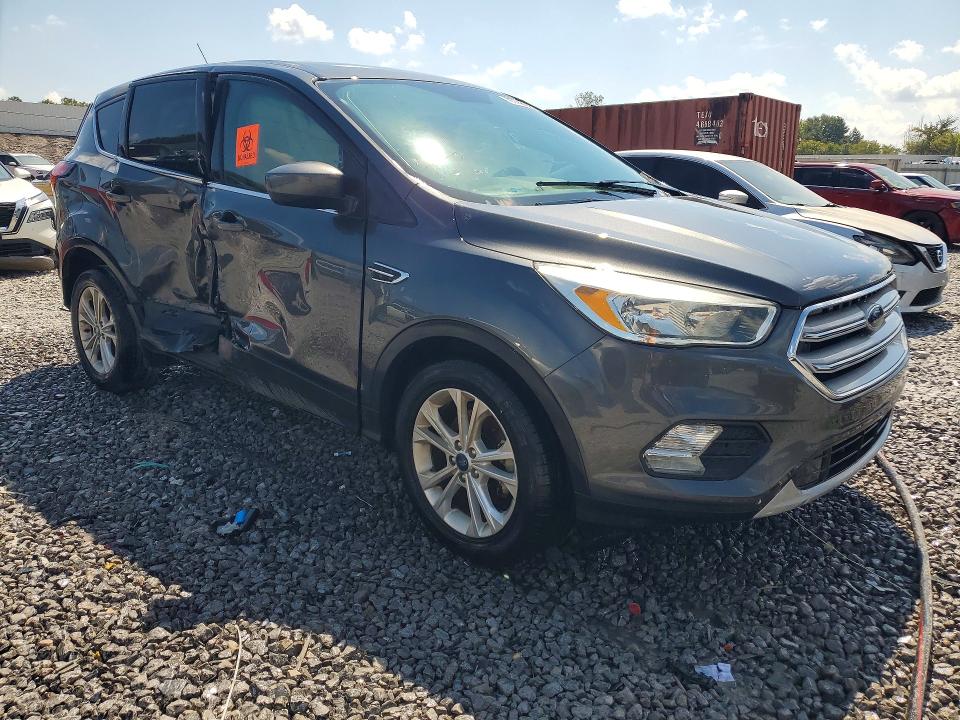 Photo 4 from auction – 2019 FORD ESCAPE with VIN 1FMCU0GD1KUA07220