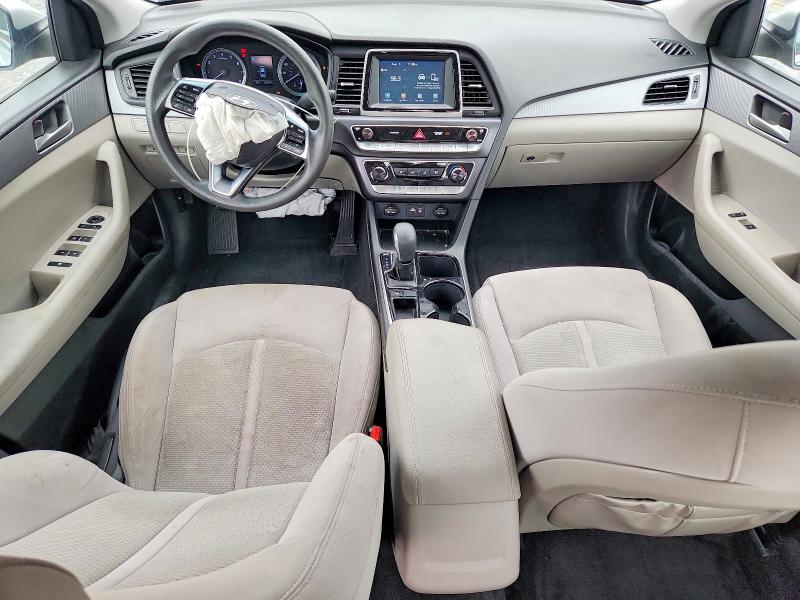 Photo 8 from auction – 2019 HYUNDAI SONATA with VIN 5NPE24AF5KH787429