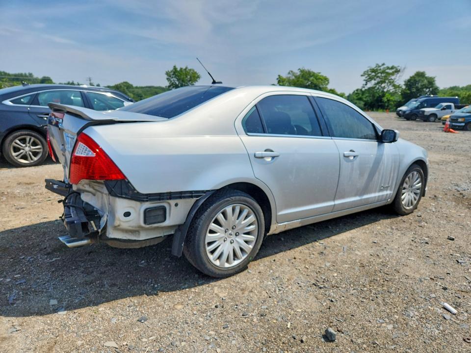 Photo 3 from auction – 2011 FORD FUSION with VIN 3FADP0L34BR123702
