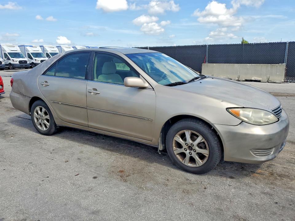 Photo 4 from auction – 2005 TOYOTA CAMRY with VIN 4T1BE30KX5U993645