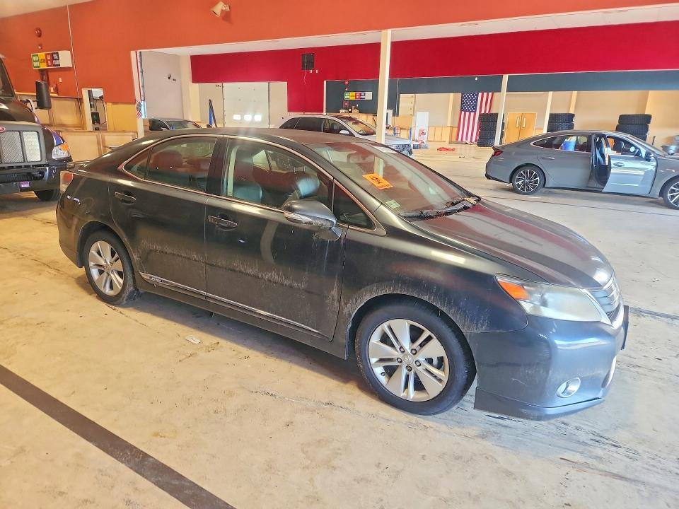 Photo 4 from auction – 2011 LEXUS HS with VIN JTHBB1BA5B2047402