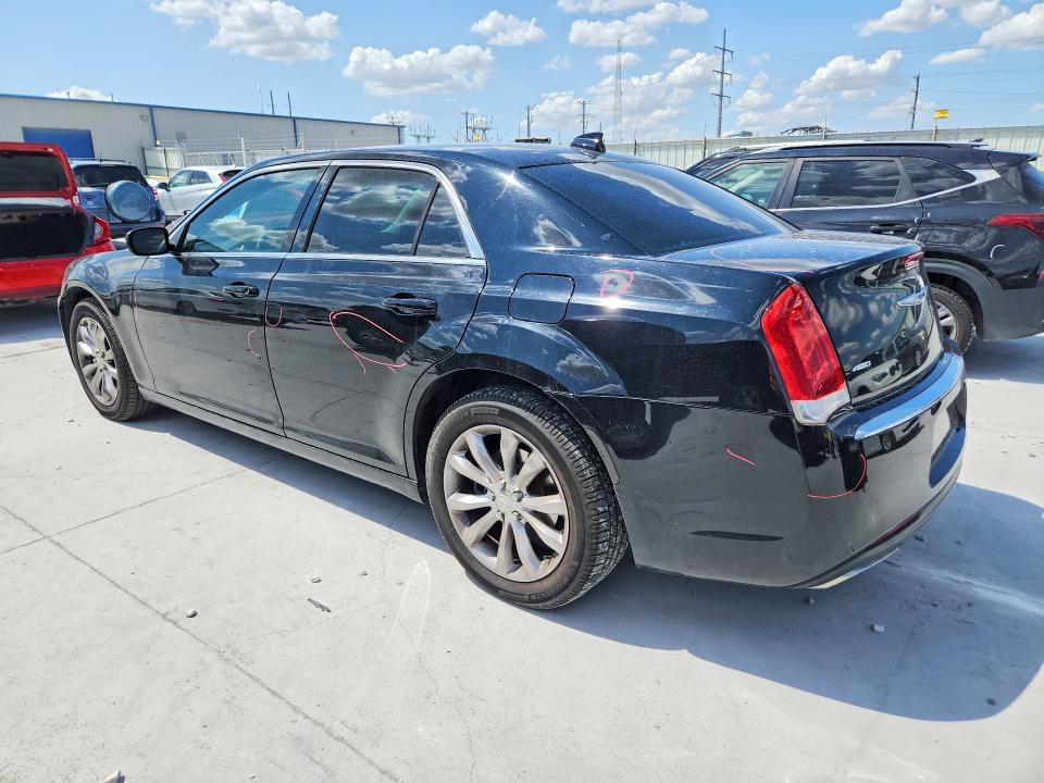 Photo 2 from auction – 2015 CHRYSLER 300 with VIN 2C3CCARG3FH876399