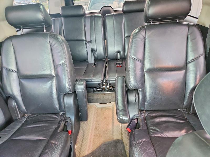 Photo 10 from auction – 2010 CADILLAC ESCALADE with VIN 1GYUCHEF0AR200842