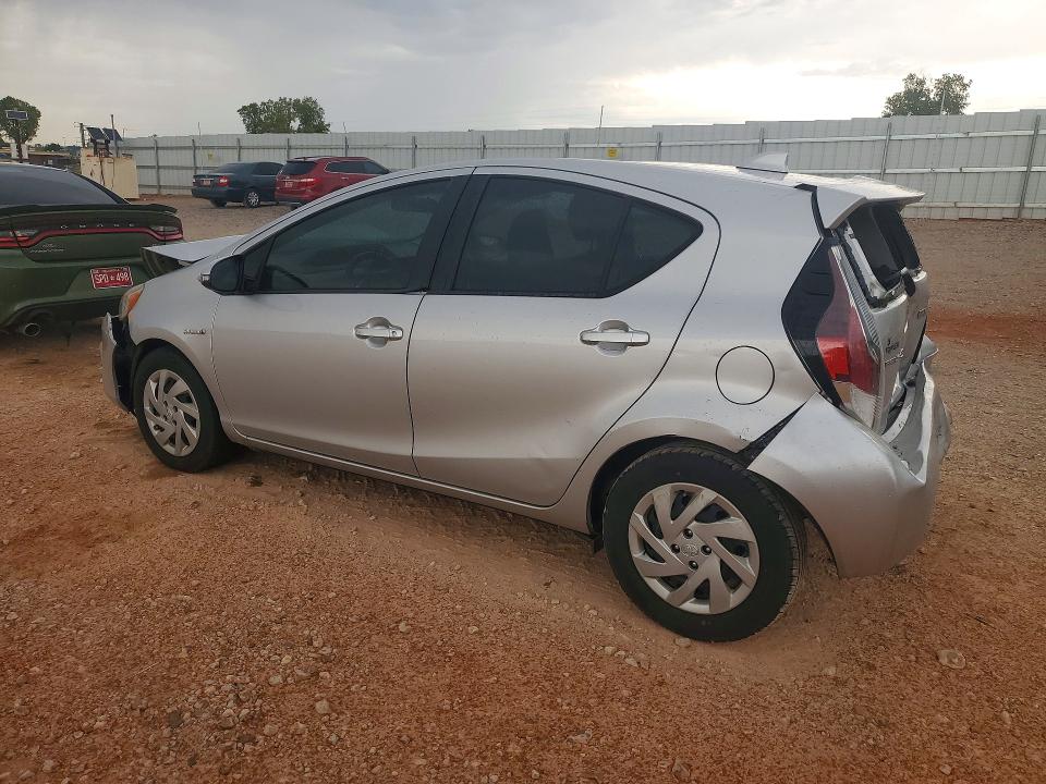 Photo 2 from auction – 2015 TOYOTA PRIUS C with VIN JTDKDTB39F1581183
