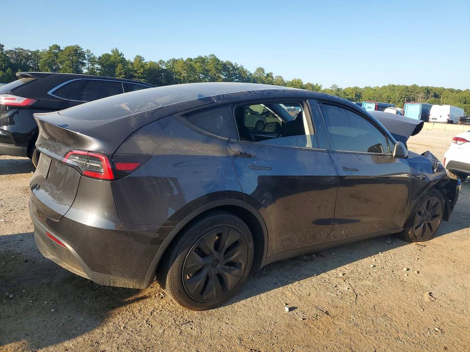 Photo 3 from auction – 2024 TESLA MODEL Y with VIN 7SAYGDEE7RF152157