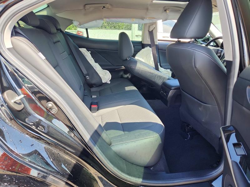 Photo 10 from auction – 2020 LEXUS IS with VIN JTHAA1D26L5106090