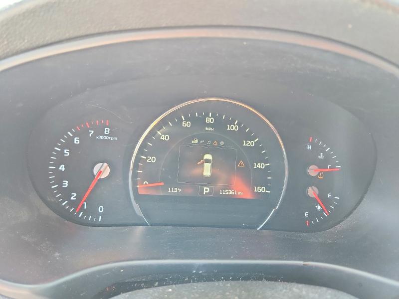 Photo 9 from auction – 2016 KIA SORENTO with VIN 5XYPKDA53GG164390
