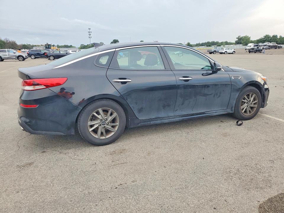 Photo 3 from auction – 2019 KIA OPTIMA with VIN 5XXGT4L3XKG335092
