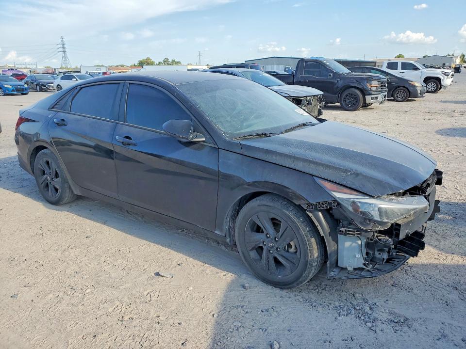 Снимка 4 от търг – 2023 HYUNDAI ELANTRA с VIN KMHLM4AG1PU467799
