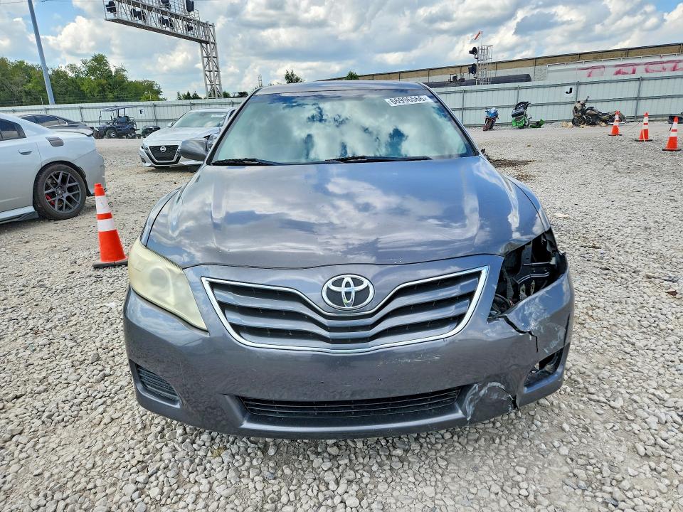 Снимка 5 от търг – 2011 TOYOTA CAMRY с VIN 4T4BF3EK8BR138367