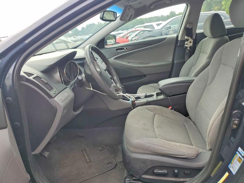 Photo 7 from auction – 2011 HYUNDAI SONATA with VIN 5NPEB4AC5BH129373