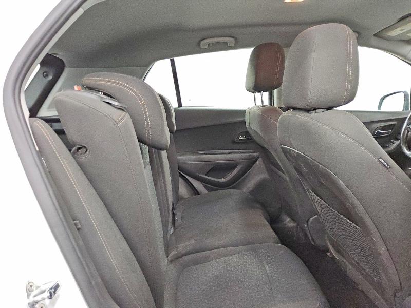 Photo 10 from auction – 2018 CHEVROLET TRAX with VIN KL7CJKSBXJB721689