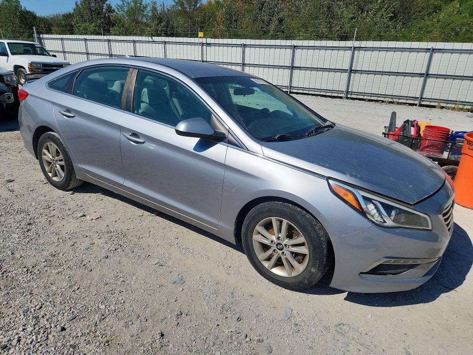 Photo 4 from auction – 2015 HYUNDAI SONATA with VIN 5NPE24AF7FH001281