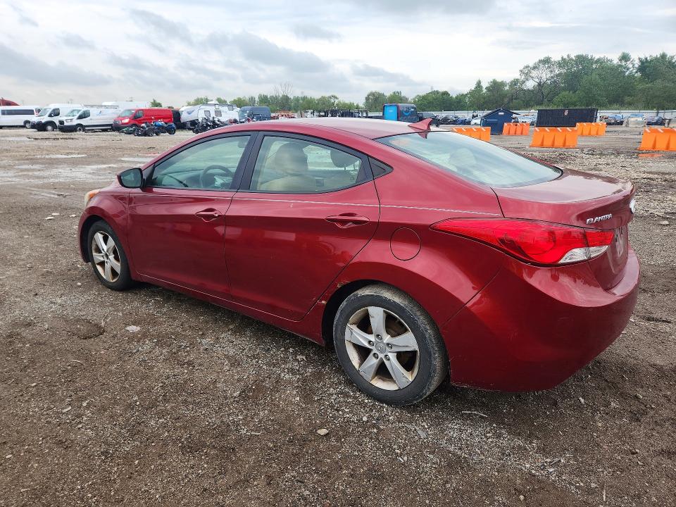 Photo 2 from auction – 2013 HYUNDAI ELANTRA with VIN 5NPDH4AE7DH448322