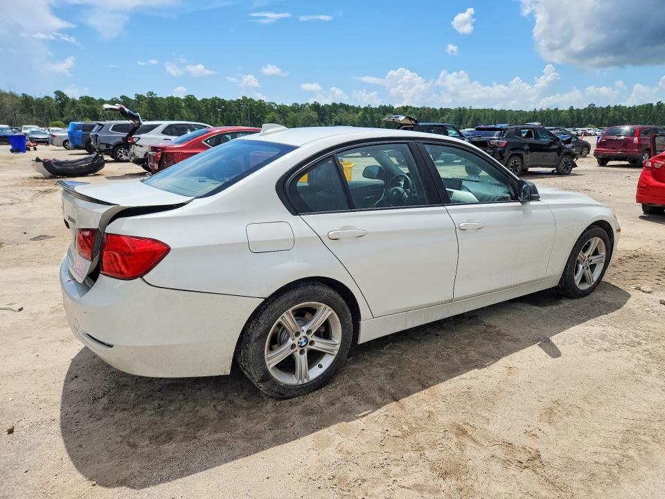 Photo 3 from auction – 2015 BMW 320 with VIN WBA3C3G51FNT52486