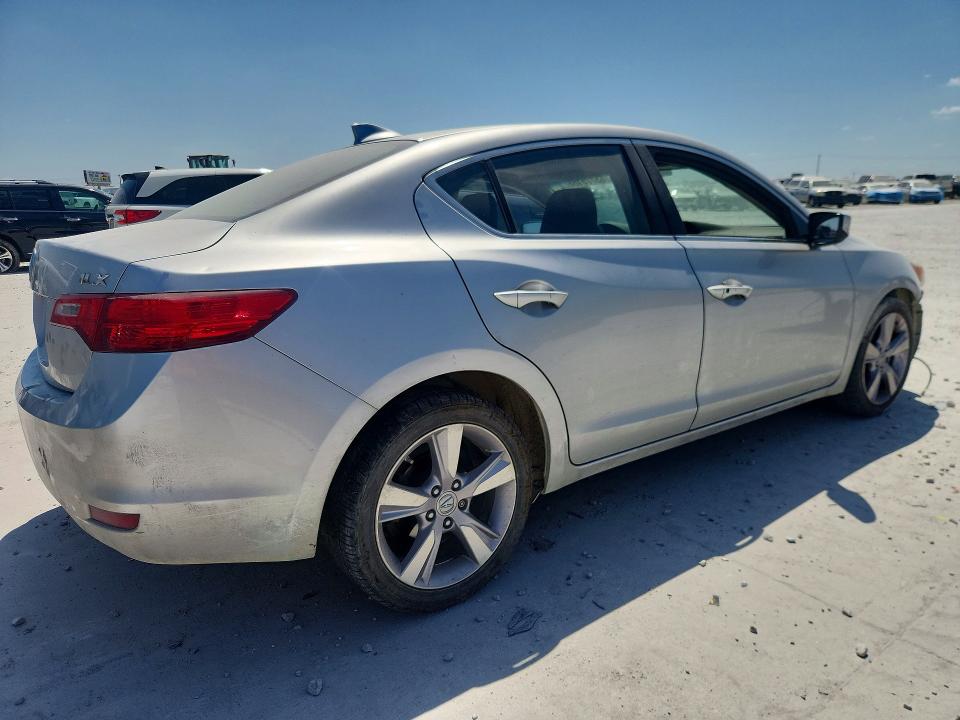 Photo 3 from auction – 2014 ACURA ILX with VIN 19VDE1F37EE013748