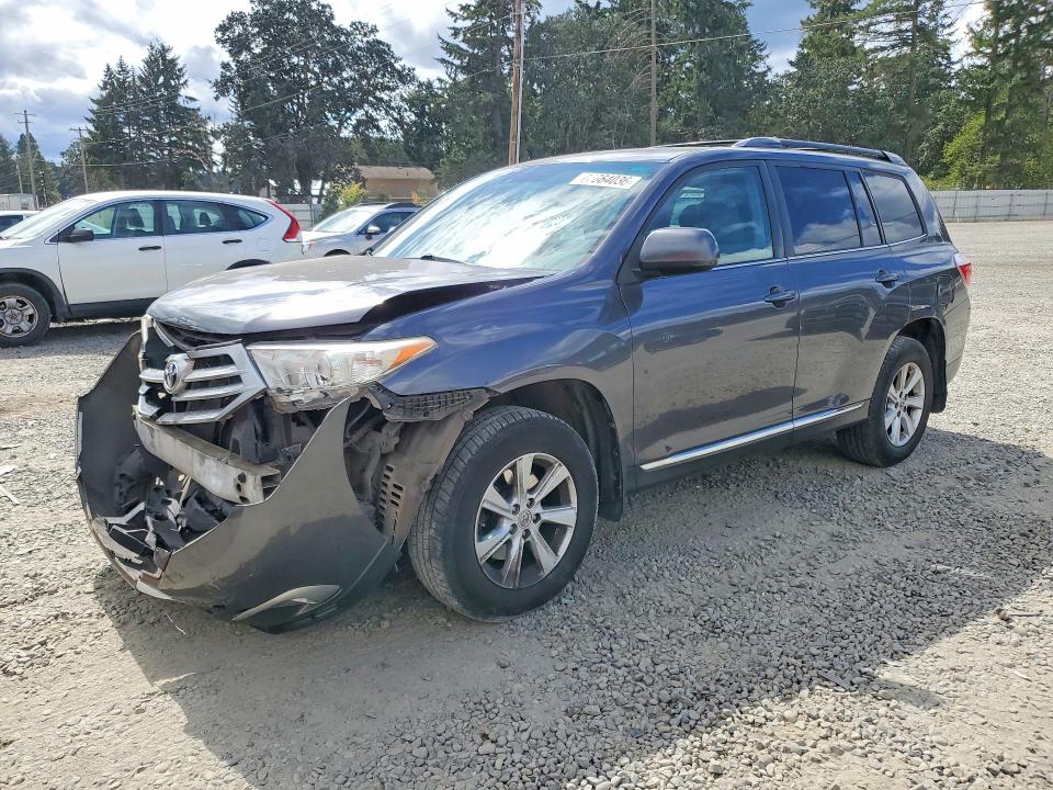 TOYOTA HIGHLANDER 2011 with VIN 5TDBK3EH8BS082224 - Photo from auction