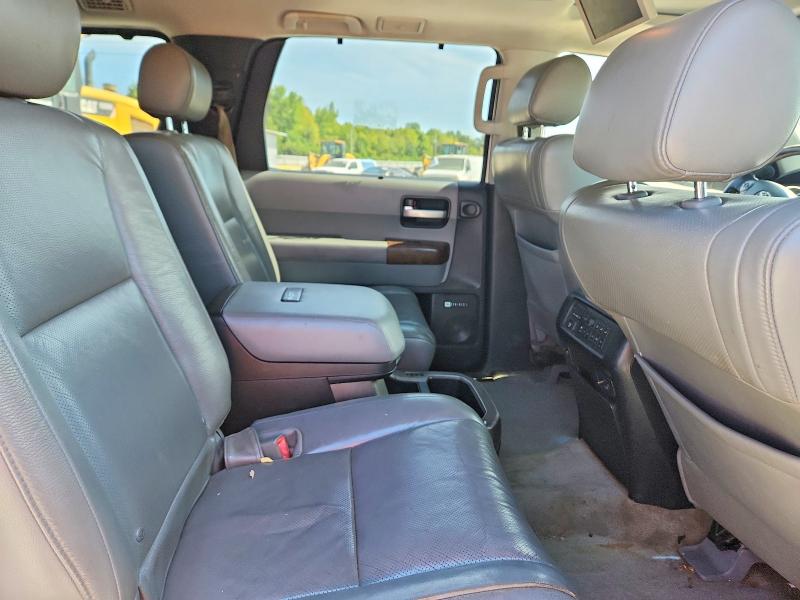 Photo 11 from auction – 2010 TOYOTA SEQUOIA with VIN 5TDYY5G17AS024592