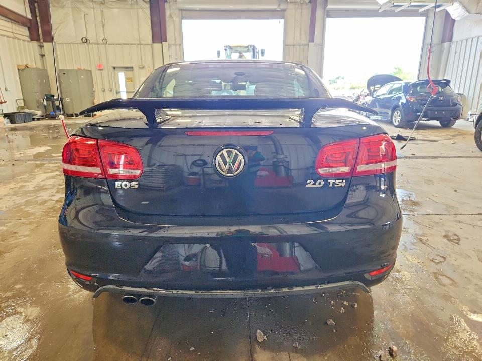 Photo 6 from auction – 2015 VOLKSWAGEN EOS with VIN WVWFW8AH4FV001014