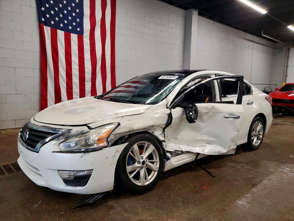 NISSAN ALTIMA 2013 مع رقم تعريف المركبة 1N4BL3AP0DC200674 - صورة من المزاد