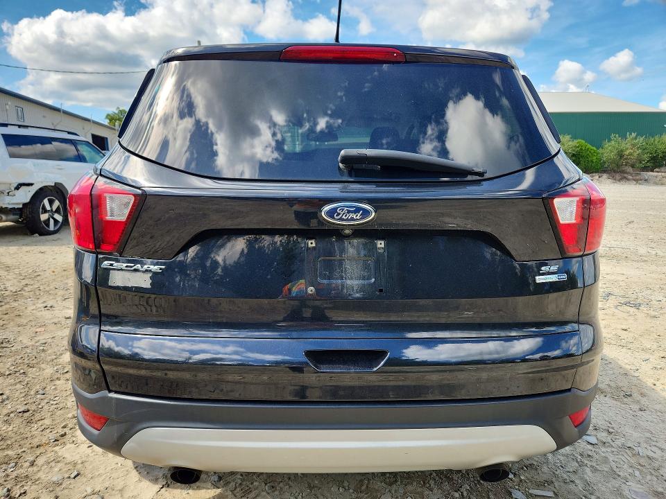 Photo 6 from auction – 2019 FORD ESCAPE with VIN 1FMCU9GD0KUB83888