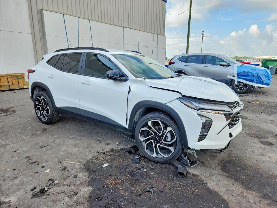 Photo 4 from auction – 2026 CHEVROLET TRAX with VIN KL77LJEP2TC018565