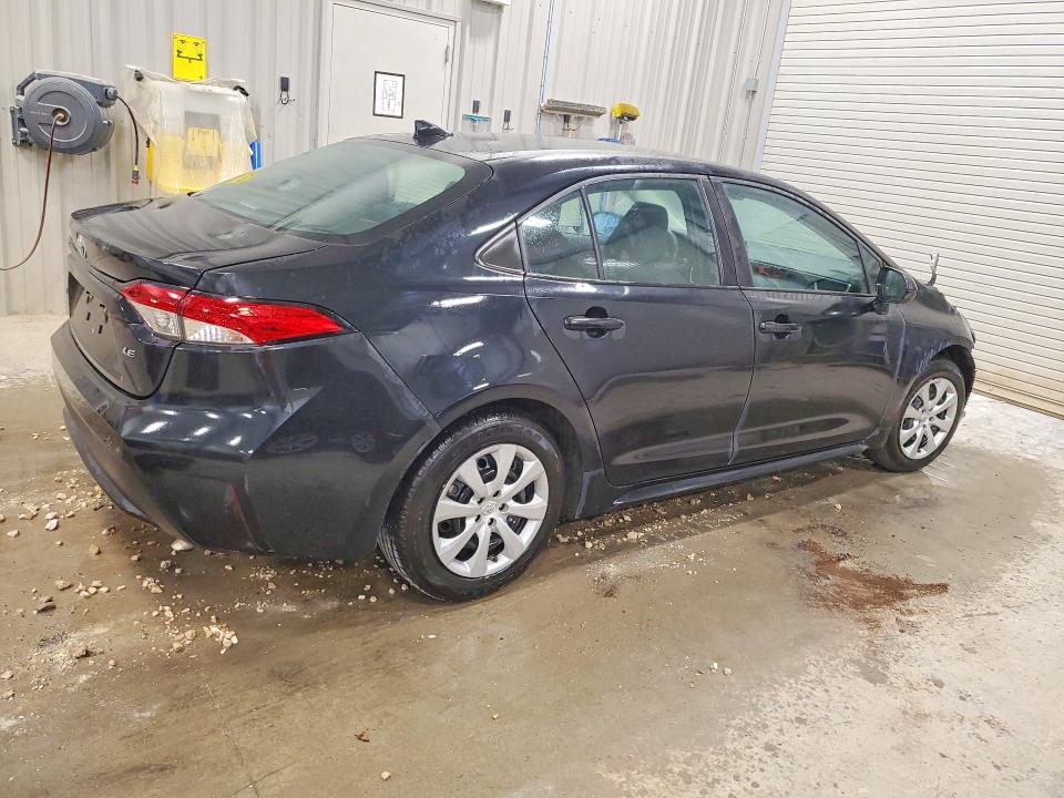 Photo 3 from auction – 2021 TOYOTA COROLLA with VIN 5YFEPMAE9MP227279
