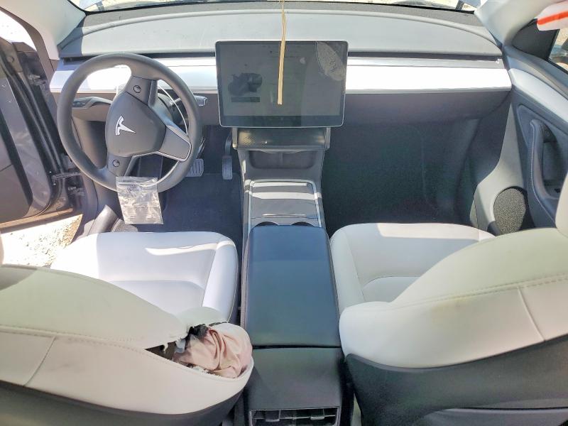 Photo 8 from auction – 2023 TESLA MODEL Y with VIN 7SAYGDEE1PA174536
