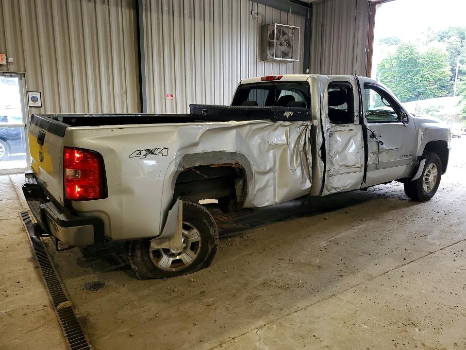 Photo 3 from auction – 2010 CHEVROLET SILVERADO with VIN 1GC5KXBG6AZ256496