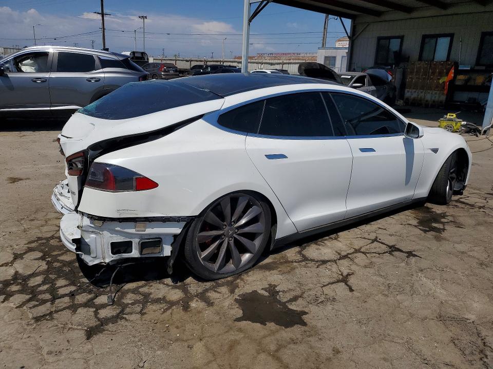 Photo 3 from auction – 2016 TESLA MODEL S with VIN 5YJSA1E49GF124982