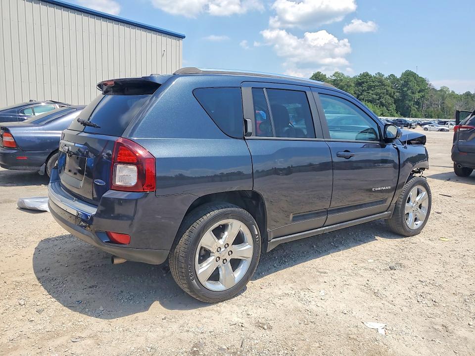 Photo 3 from auction – 2015 JEEP COMPASS with VIN 1C4NJDEB4FD340404
